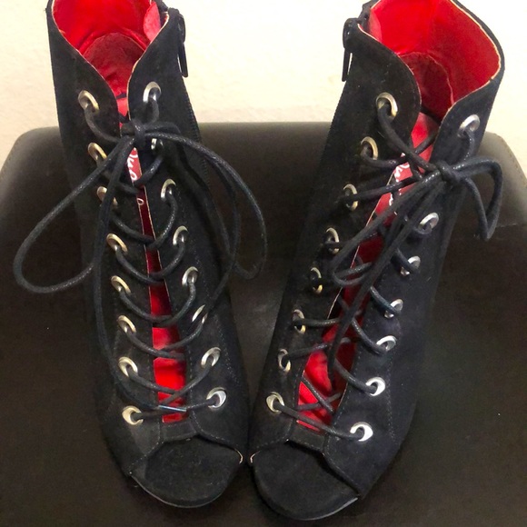 Black Lace-up Heel Ankle Boot - Picture 3 of 6